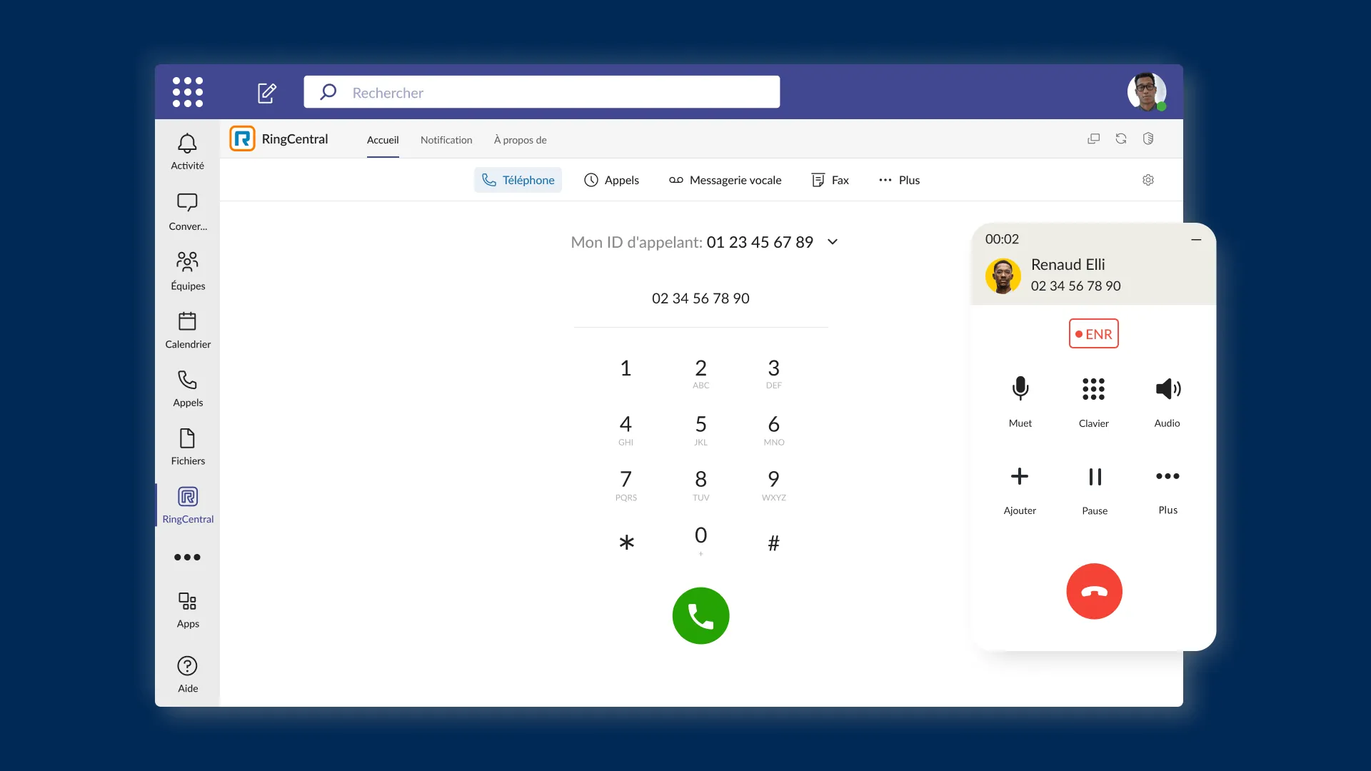 Voir la vidéo : Un appel entrant affiché par l'application RingCentral dans la fenêtre Microsoft 365